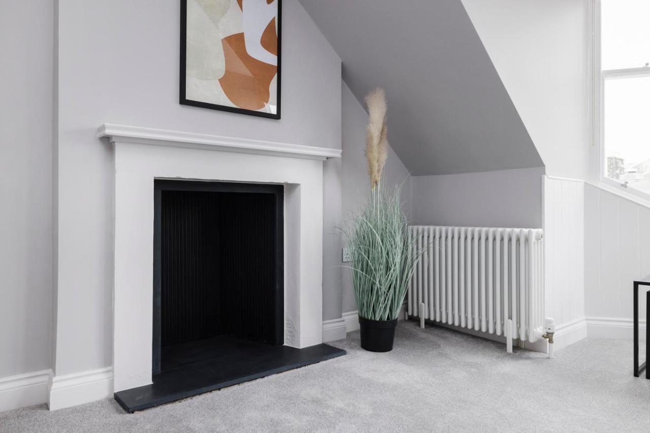Altido Gorgeous Flat Overlooking Edinburgh Castle Exteriör bild