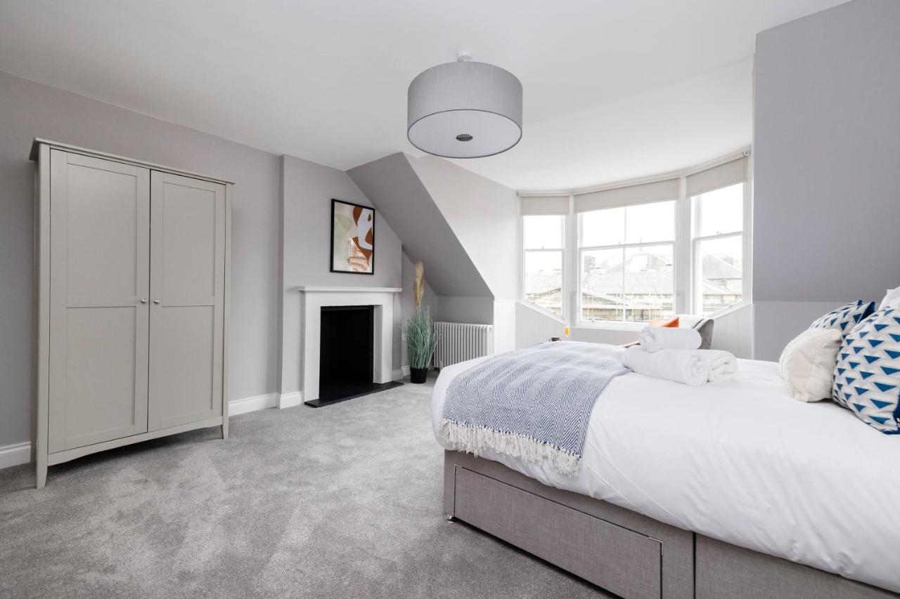 Altido Gorgeous Flat Overlooking Edinburgh Castle Exteriör bild